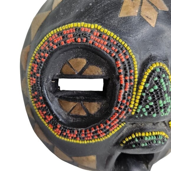 Ghana African Ashanti Mask Beaded‎ Brass Inlay Carved Round Wood Art Sculpture - Picture 2 of 7